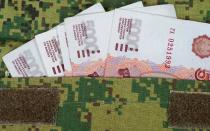 Creșterea plăților în numerar pentru personalul militar